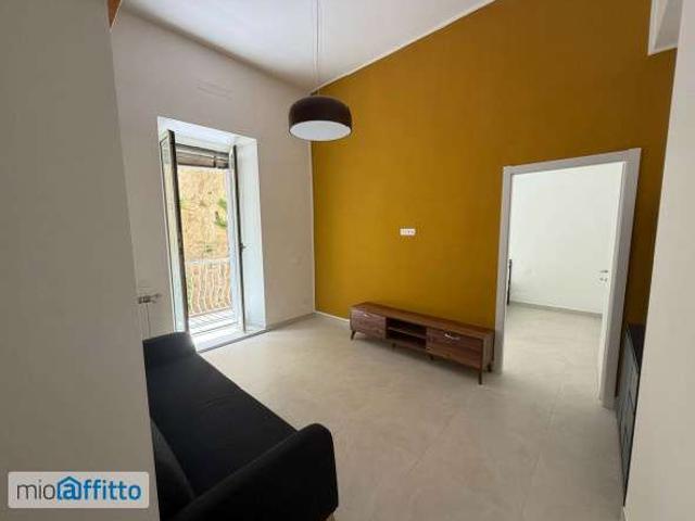 Appartamento in affitto a Municipalità 2, Campania