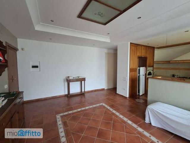 Appartamento in affitto a Municipalità 3, Campania