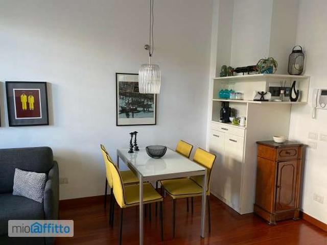 Appartamento in affitto a Municipio 7, Milano