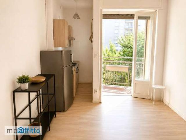 Appartamento in affitto a Municipio 7, Milano