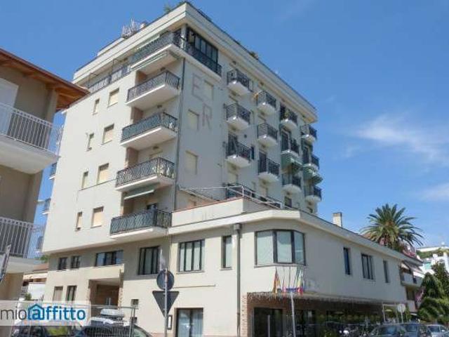 Appartamento in affitto a Ragnola, Marche