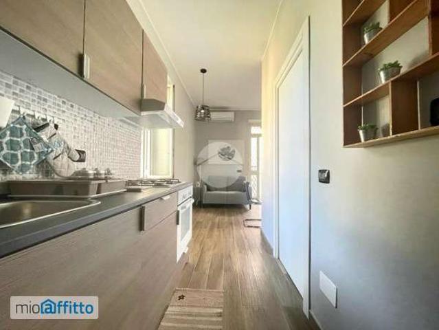Appartamento in affitto a Municipalità 1, Campania