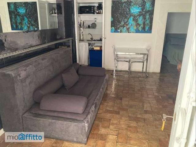 Appartamento in affitto a Coroglio, Campania