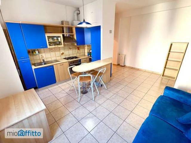 Appartamento in affitto a Municipio 9, Milano