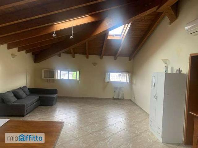 Appartamento in affitto a Sabbione, Re