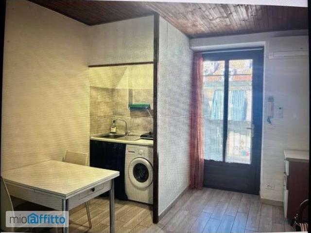 Appartamento in affitto a Circoscrizione 8, Piemonte