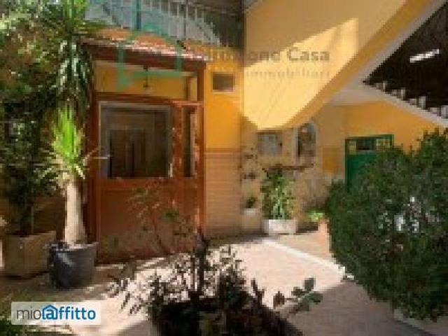 Appartamento in affitto a Municipalità 3, Campania