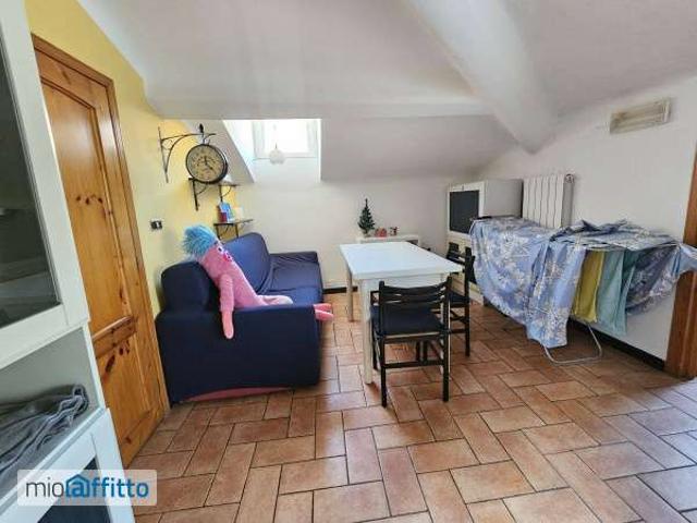 Appartamento in affitto a Medio Ponente, Serra Riccò