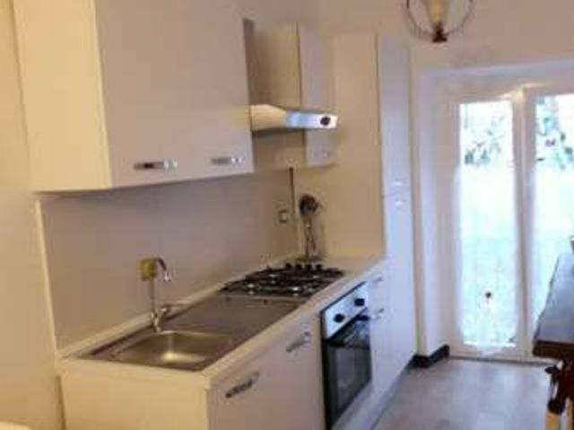 Appartamento in affitto a Medio Ponente, Serra Riccò