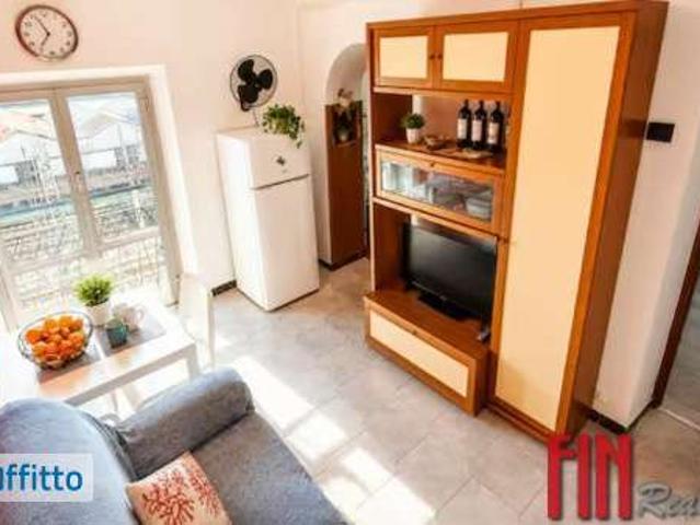 Appartamento in affitto a Medio Ponente, Serra Riccò