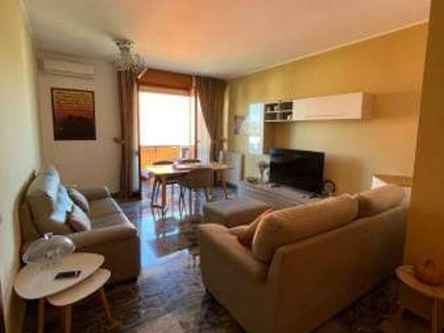 Appartamento in affitto a Suisio, Bergamo