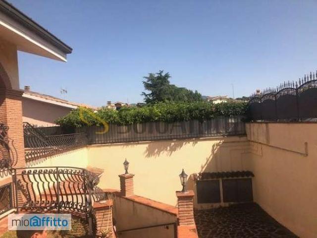Appartamento in affitto a Centroni, Roma Capitale
