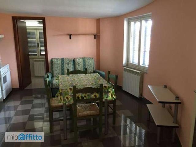 Villa Indipendente in affitto a Marsicovetere, Basilicata
