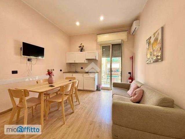 Appartamento in affitto a Municipalità 4, Campania
