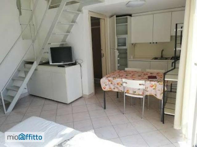 Appartamento in affitto a Municipalità 4, Campania