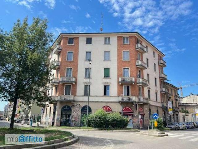 Appartamento in affitto a Municipio 6, Milano