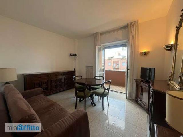 Appartamento in affitto a Municipio 6, Milano