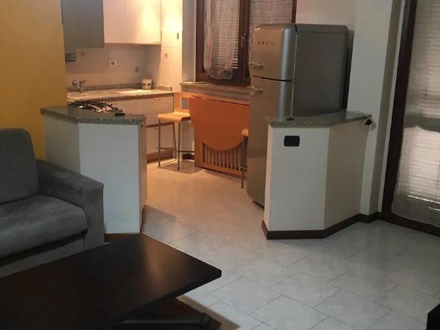 Appartamento in affitto a Binasco, Milano