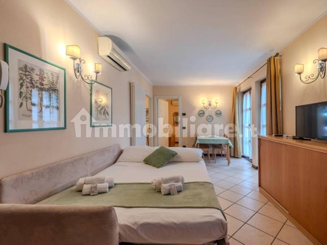 Appartamento in affitto a Ovest, Brenzone