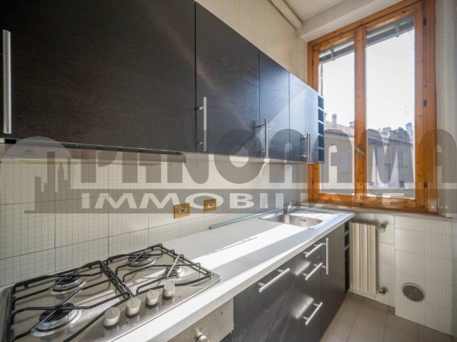 Appartamento in affitto a San Pietro città, Re
