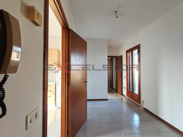 Appartamento in affitto a Borgo Dolomiti, Adria