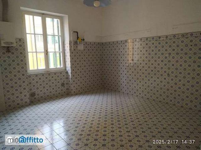 Appartamento in affitto a Centro Est, Serra Riccò
