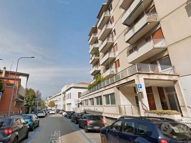 Appartamento in affitto a San Giuliano, Como