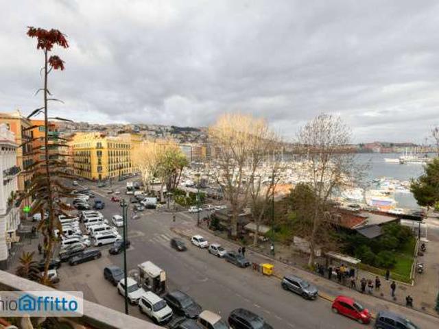 Appartamento in affitto a Municipalità 1, Campania