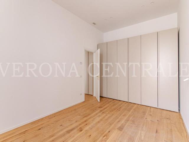 Appartamento in affitto a Centro storico, Brenzone