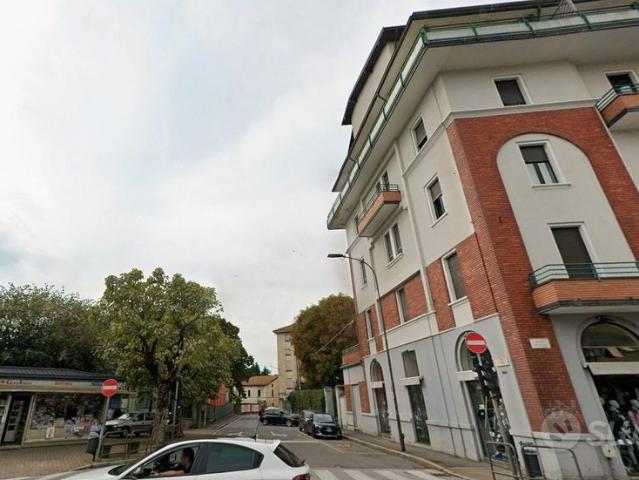 Appartamento in affitto a Crevenna, Erba