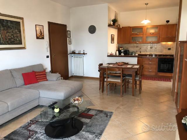 Appartamento in affitto a Nova Milanese, Monza e della Brianza