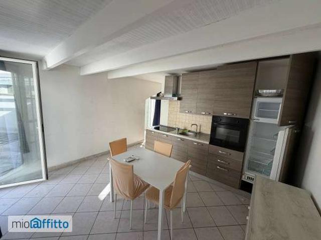 Appartamento in affitto a Municipio 2, Puglia