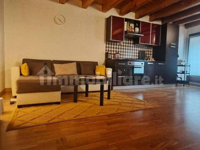 Appartamento in affitto a Centro storico, Vicenza