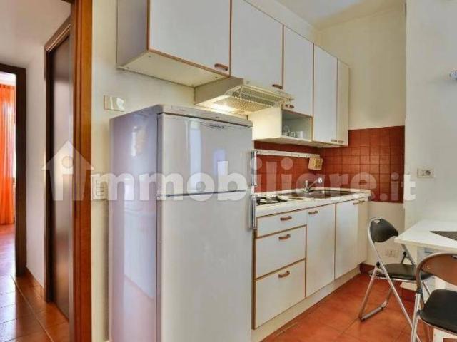 Appartamento in affitto a Municipio 9, Milano