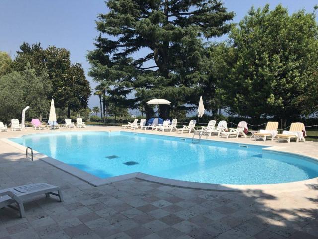 Appartamento in affitto a Comunità Montana Parco Alto Garda bresciano, Gardone Riviera
