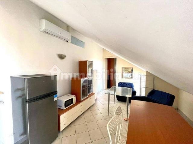Appartamento in affitto a Borgo Piave, Alba