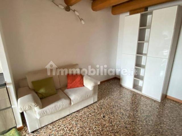 Appartamento in affitto a Borgo Dolomiti, Adria