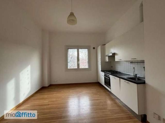 Appartamento in affitto a Municipio 4, Milano