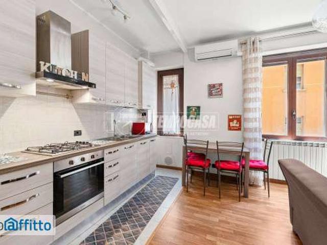 Appartamento in affitto a Municipio 4, Milano