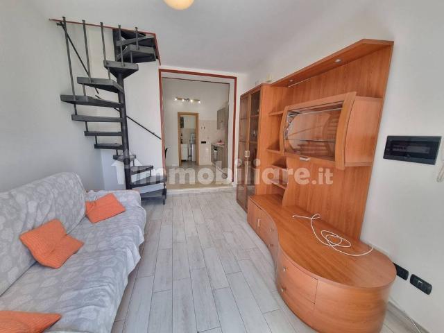 Appartamento in affitto a Santa Paolina, Campania