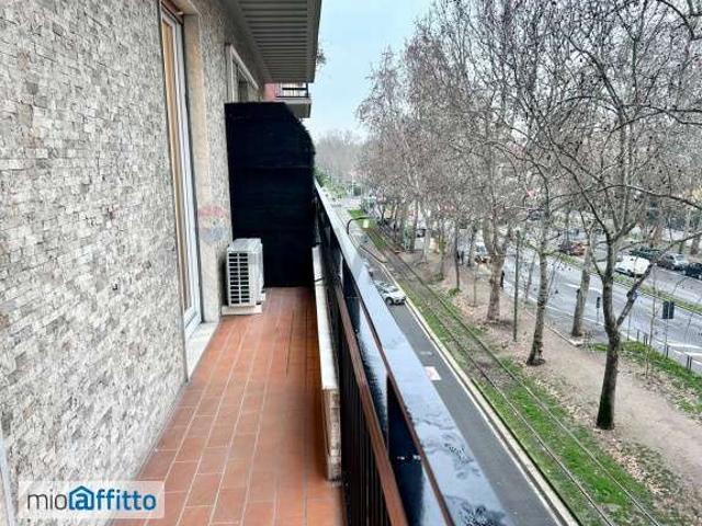 Appartamento in affitto a Municipio 9, Milano