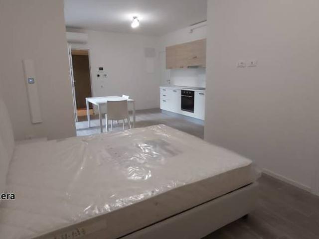 Appartamento in affitto a Bologna, Reggio Emilia