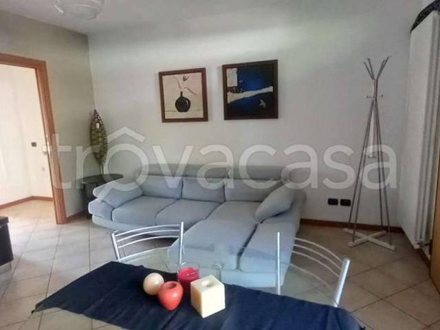 Appartamento in affitto a Fenili Belasi, Capriano del Colle