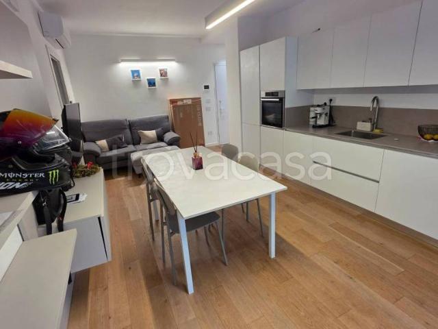 Appartamento in affitto a San Marone, Marche