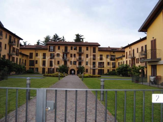 Appartamento in affitto a Fino Mornasco, Lombardia