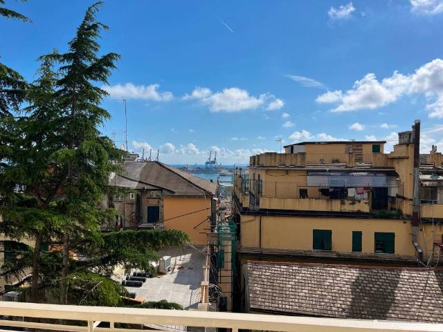 Appartamento in affitto a Centro Est, Serra Riccò