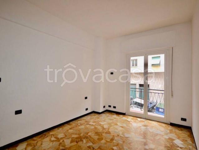 Appartamento in affitto a Marassi, Genova
