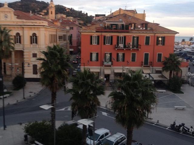 Appartamento in affitto a Imperia, Liguria