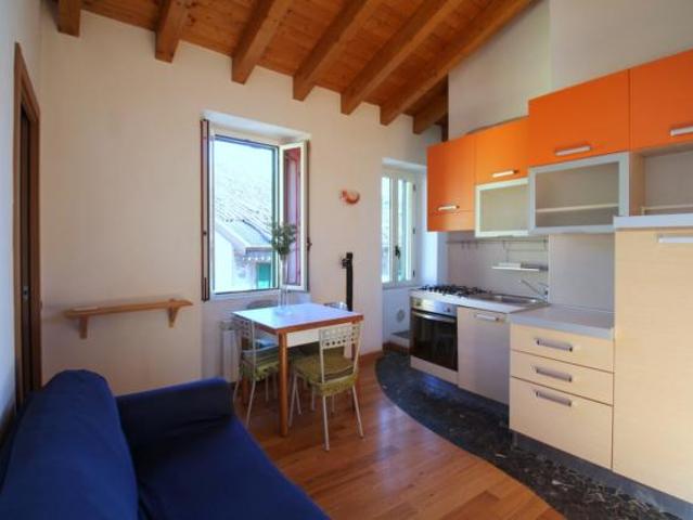 Appartamento in affitto a Lecco, Lombardia