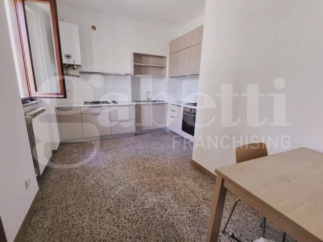 Appartamento in affitto a Marche, Macerata